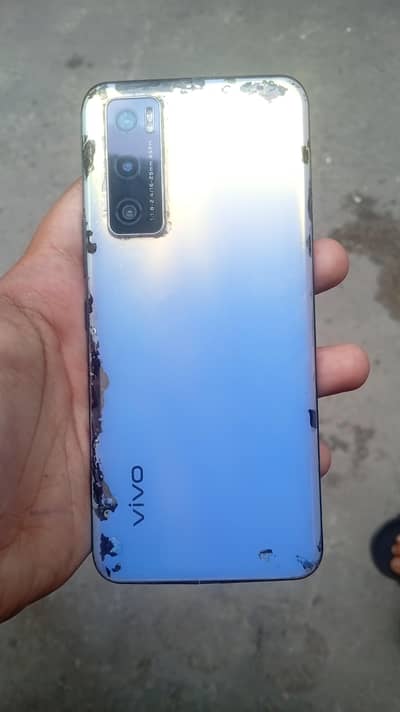 Vivo V20 SE in ruff condition