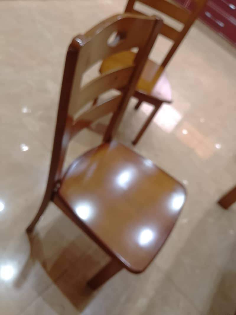 table chair 1