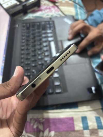 Tecno CAMON 30