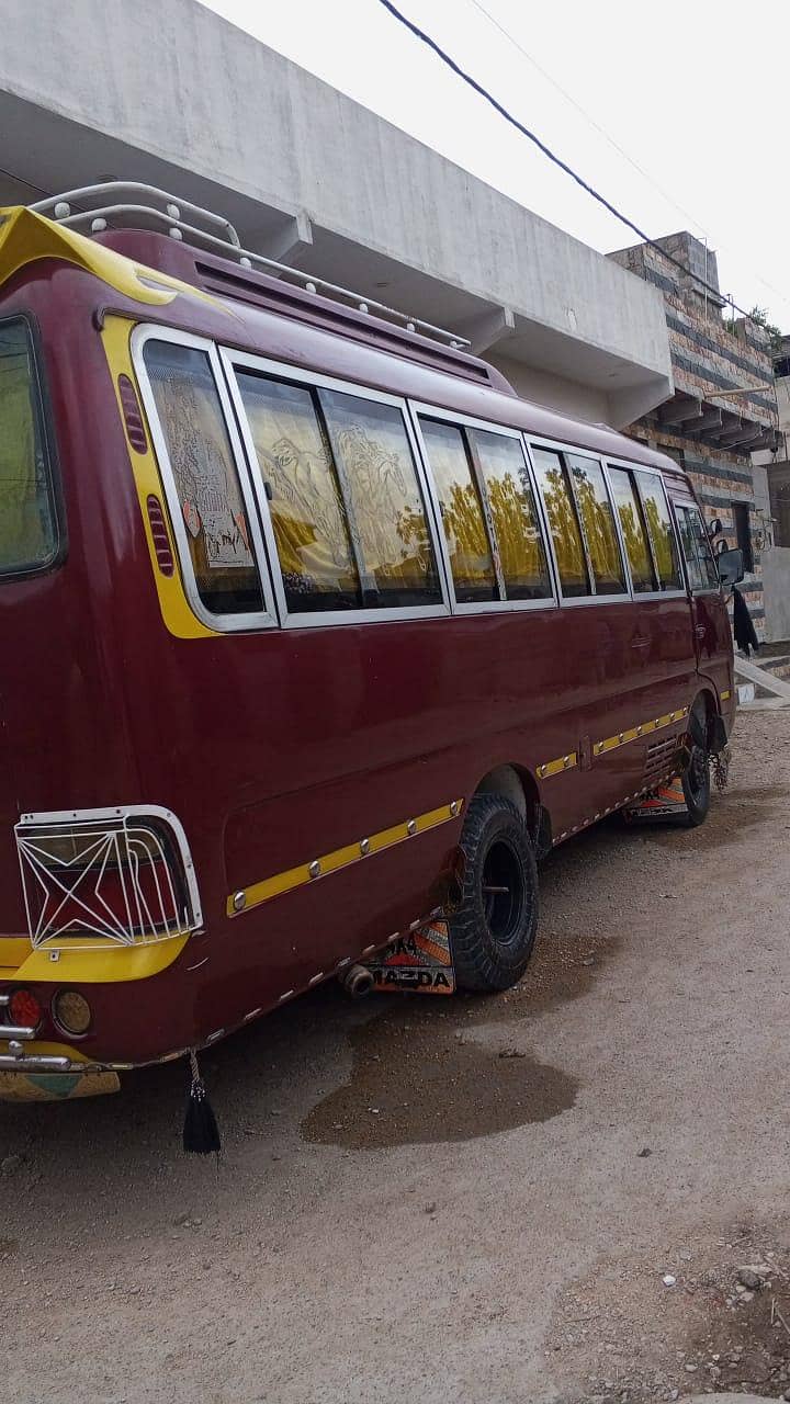 Mazda 3500 Coaster karachi number 1
