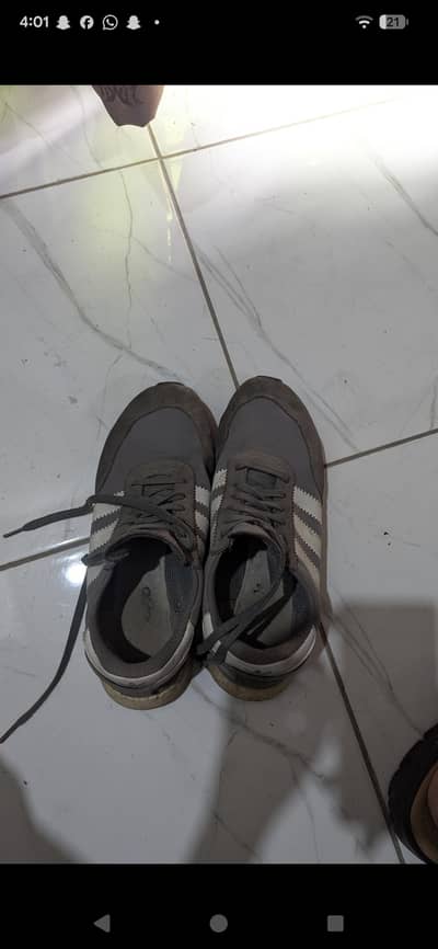 adidas shoes for sale location