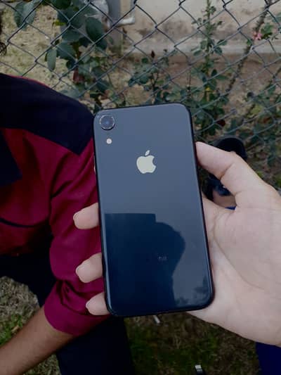 Apple iPhone XR