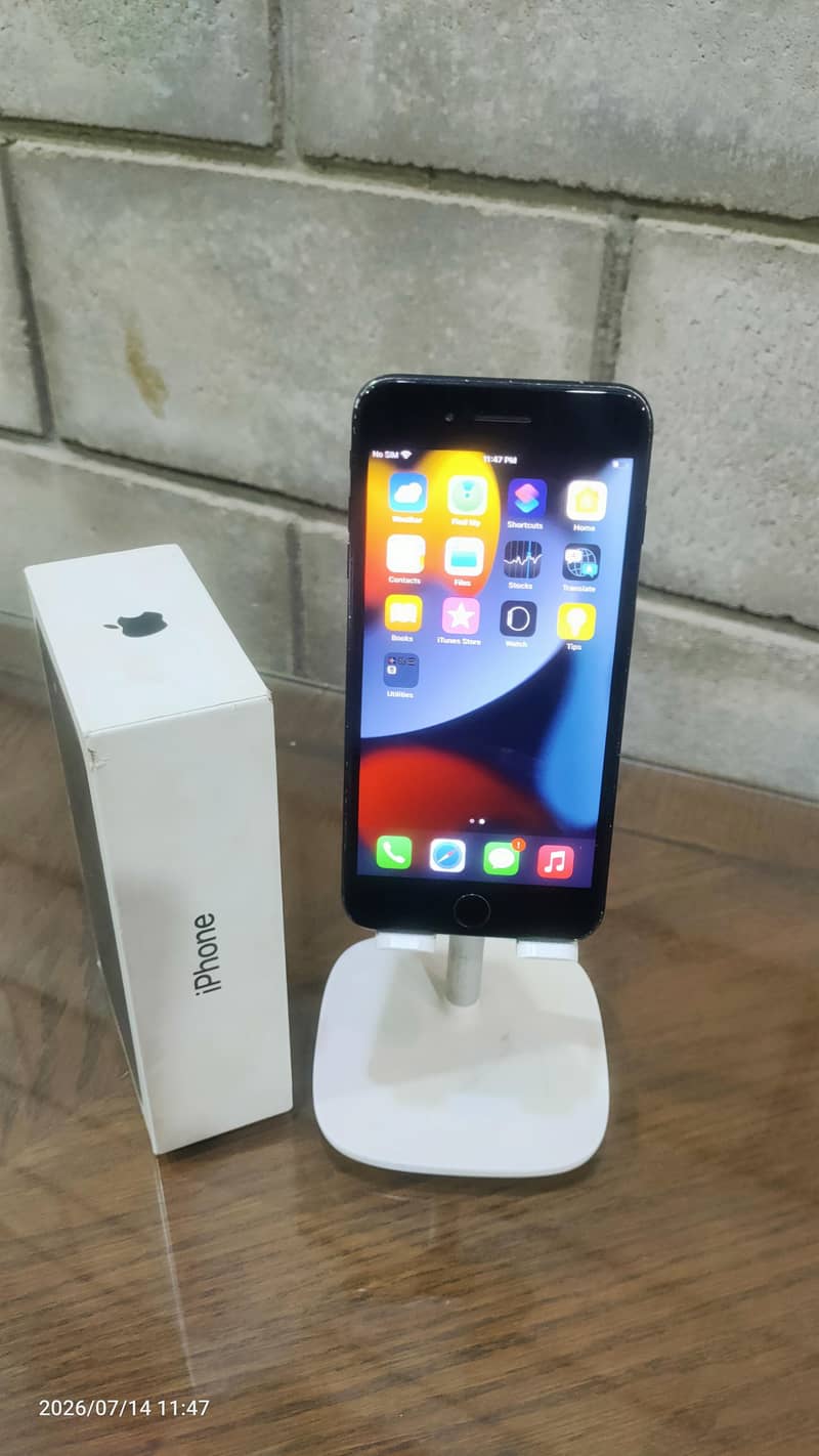 Apple iPhone 7 Plus 1