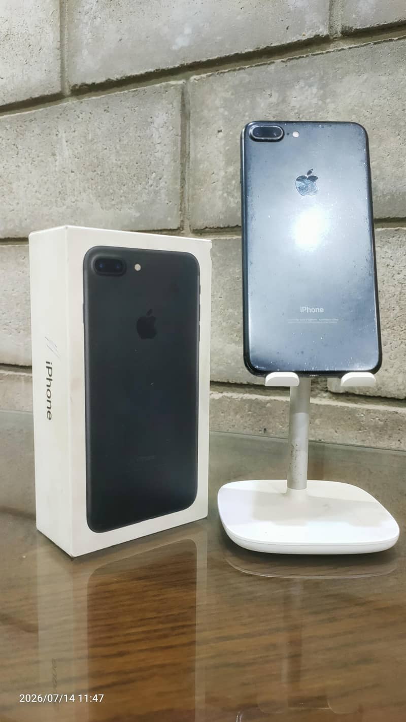 Apple iPhone 7 Plus 2