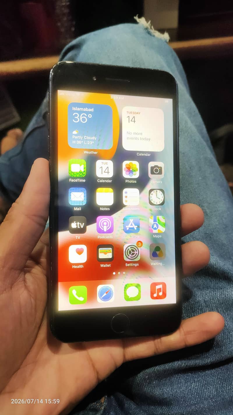 Apple iPhone 7 Plus 6