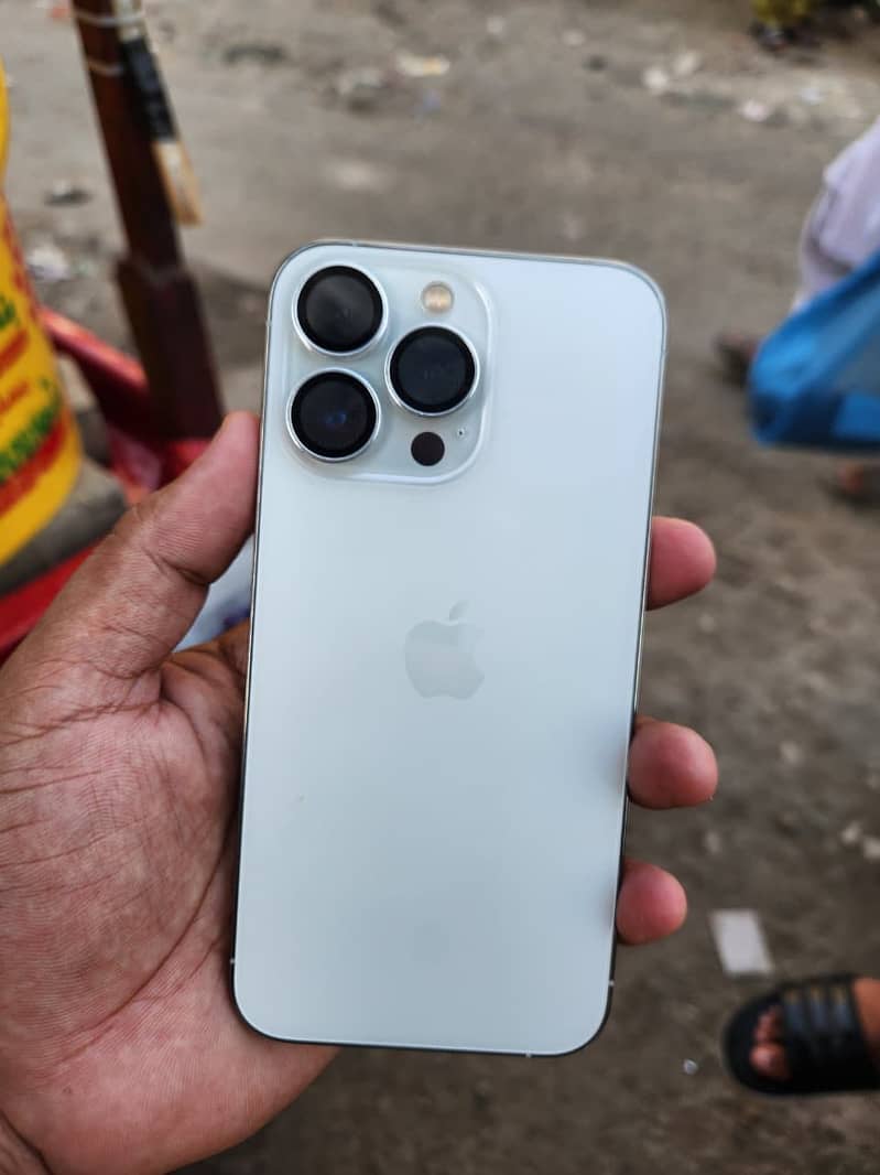 Iphone 13 pro 4