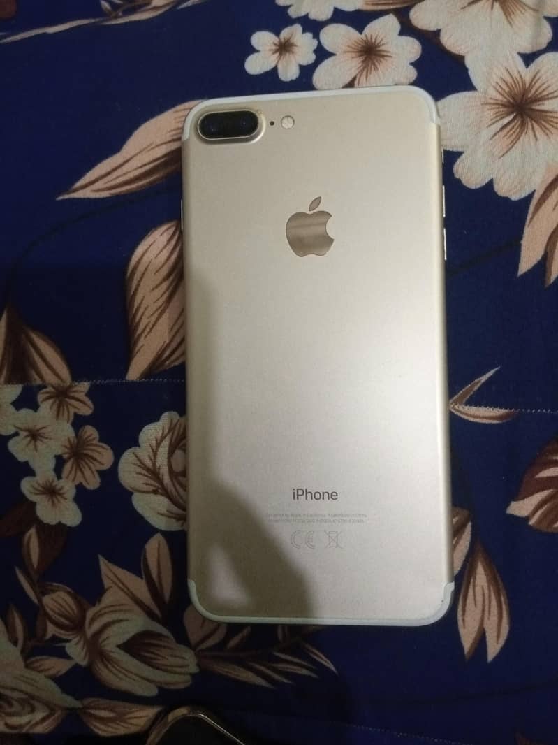 Apple iPhone 7 Plus 0