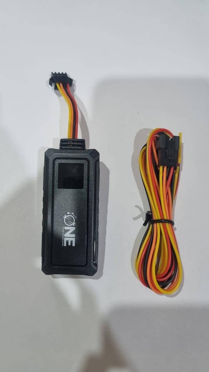 GPS TRACKER AVAILABLE 3