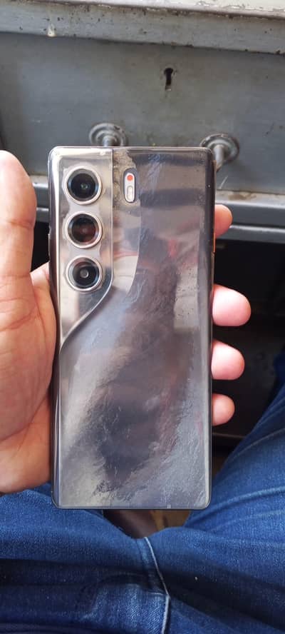 Tecno CAMON 40 Pro