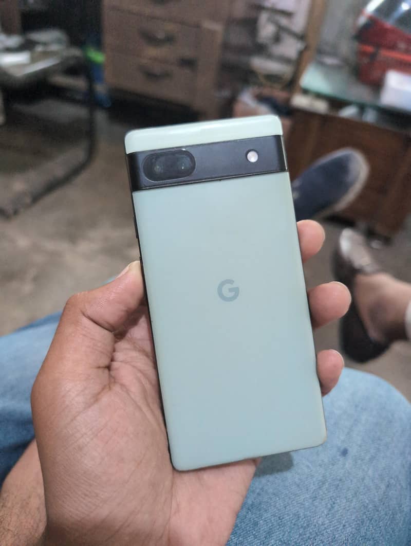 Google Pixel 6a 1