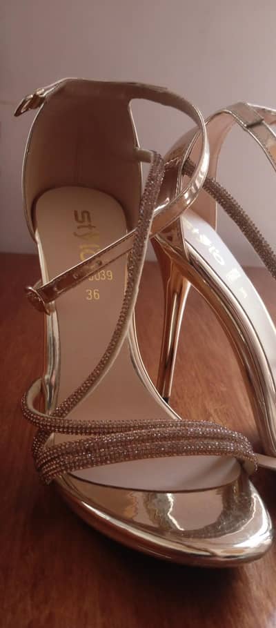 Stylo Bridal Heels