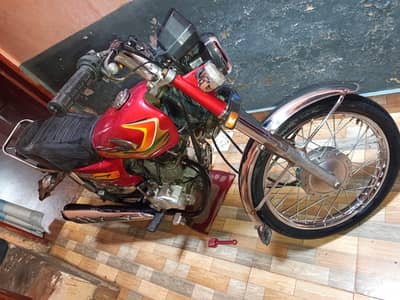 UNITED 125