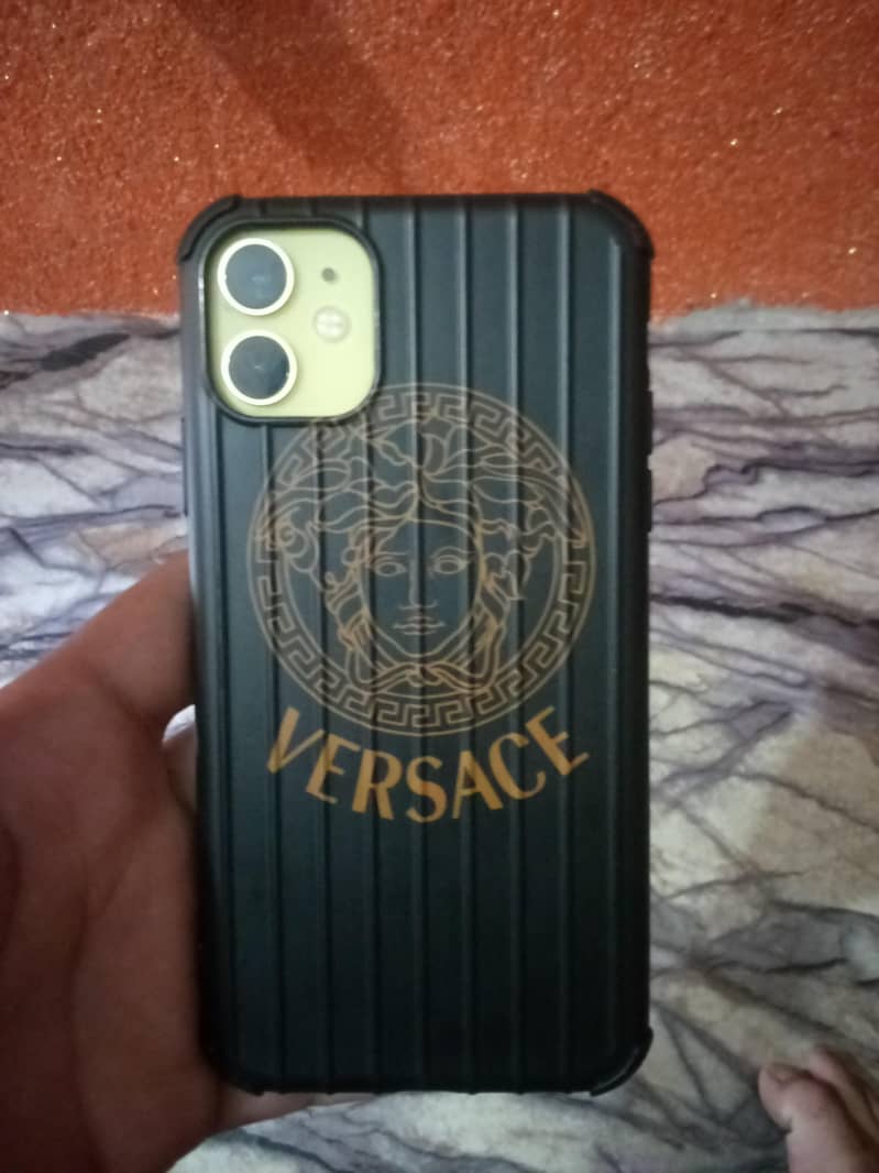 Apple iPhone 11 0