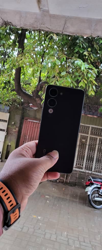 Vivo Y04