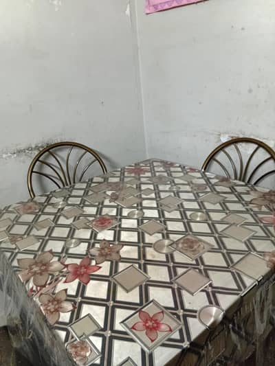 4 seater Dining Table