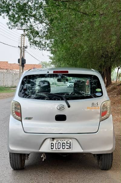 Daihatsu Mira 2014