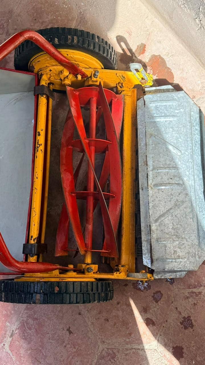 Grass Cutting Machine 1