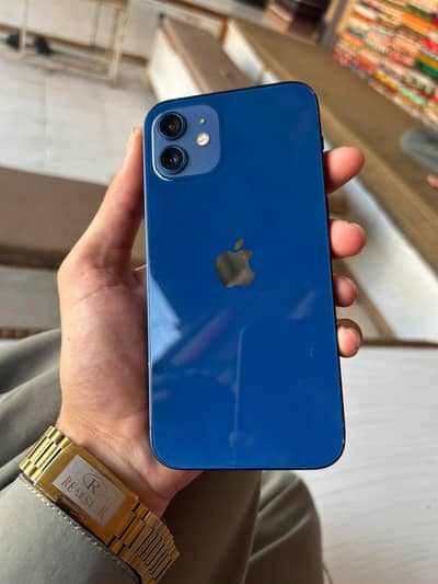 Apple iPhone 12