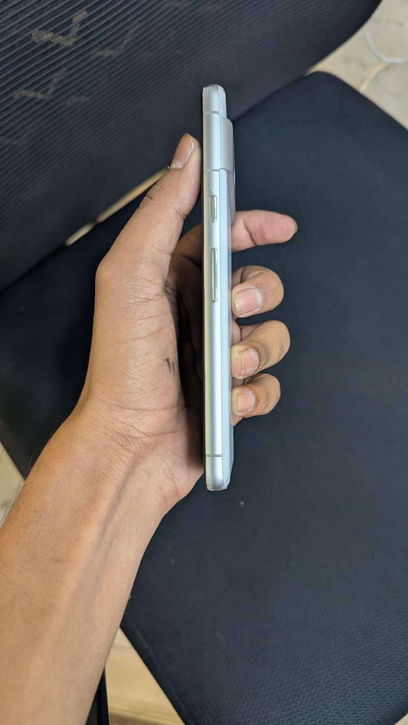 Google Pixel 7 2