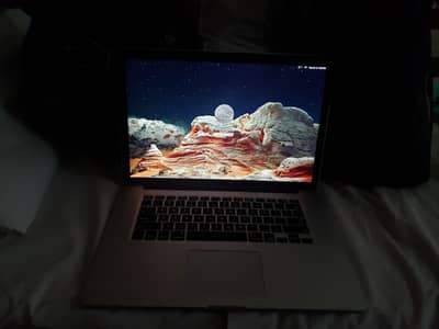 Macbook pro 2013 model 15 inches