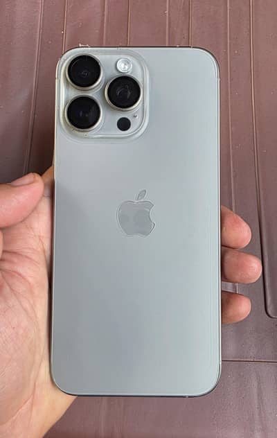 Apple iPhone 15 Pro Max