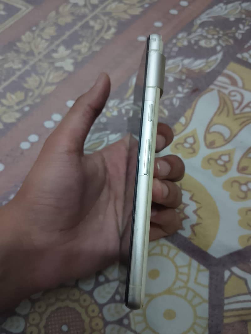 Google Pixel 7 3