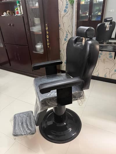 Professional barber chair