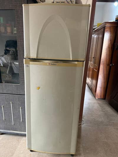 Dawlance Refrigerator with Stabilizer