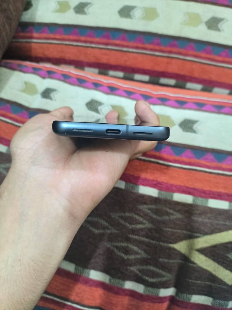 Google Pixel 8 3