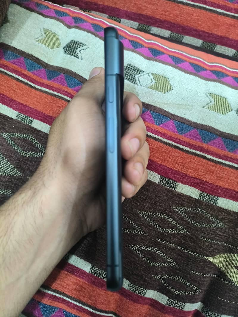 Google Pixel 8 6