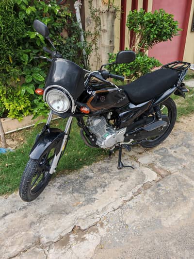 Yamaha YB 125Z DX 2024 New condition