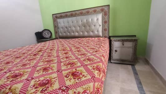 Bed with side table+spring mattress 12"