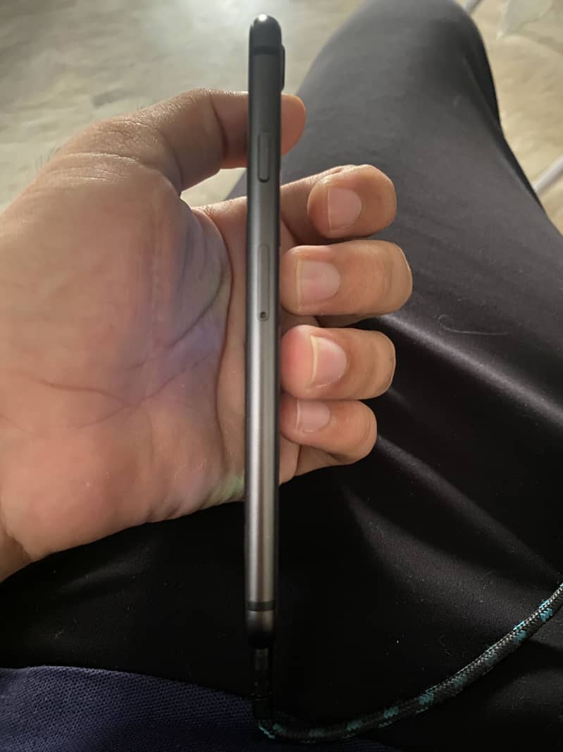 Apple iPhone 8 2
