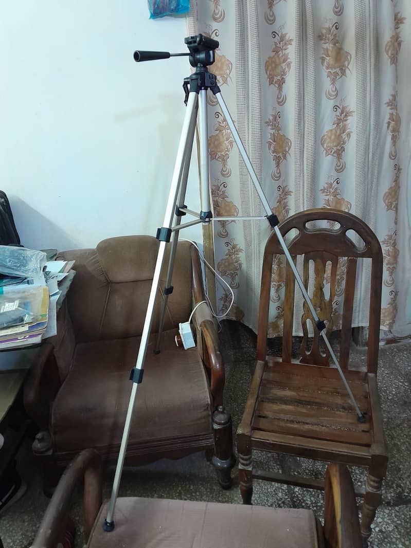 Camera Tripod Stand 1