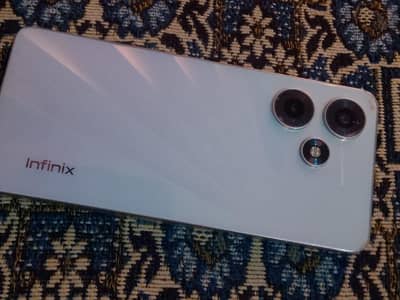 Infinix Hot 30