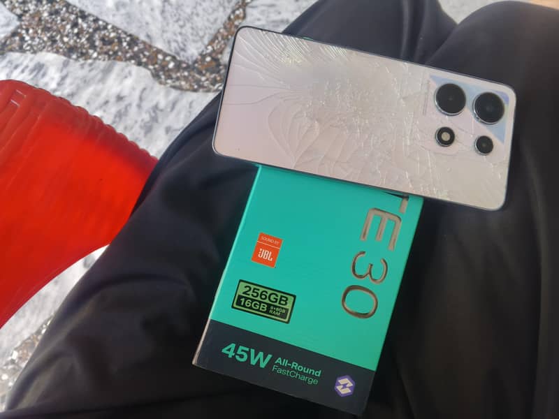 Infinix Note 30 3