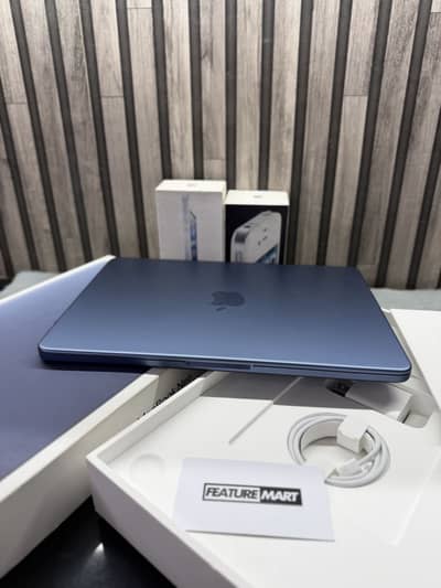 MacBook Neo | 256GB | 2 Cycle | Brand New Just Box Open Unused | Apple