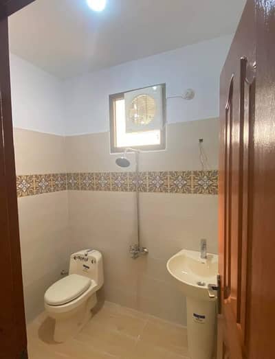 4 bed dd portion for rent block 9