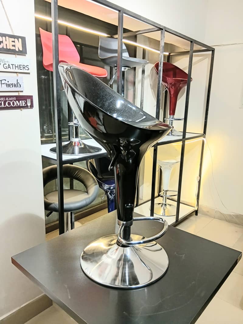 Bar/Cafe Stools 16