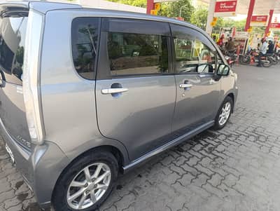 Daihatsu Move 2013