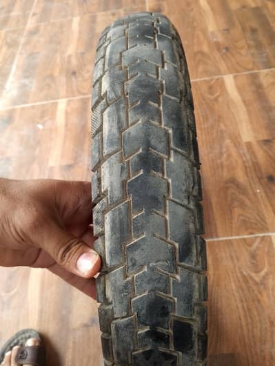 CG 125 rear tyre