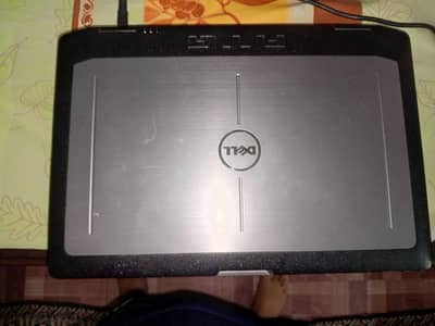 DEL LAPTOP 8 GB RAM 128 GB ROM