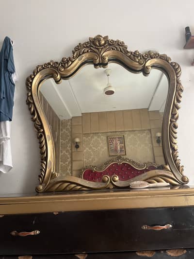 Dressing table