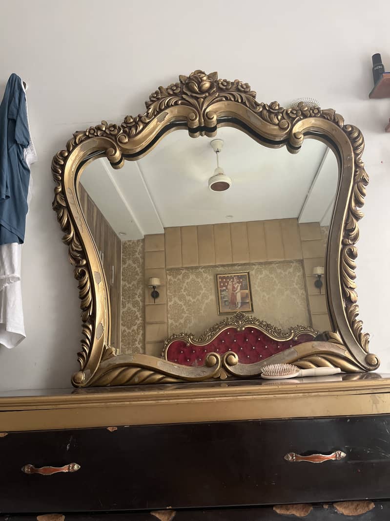 Dressing table 0