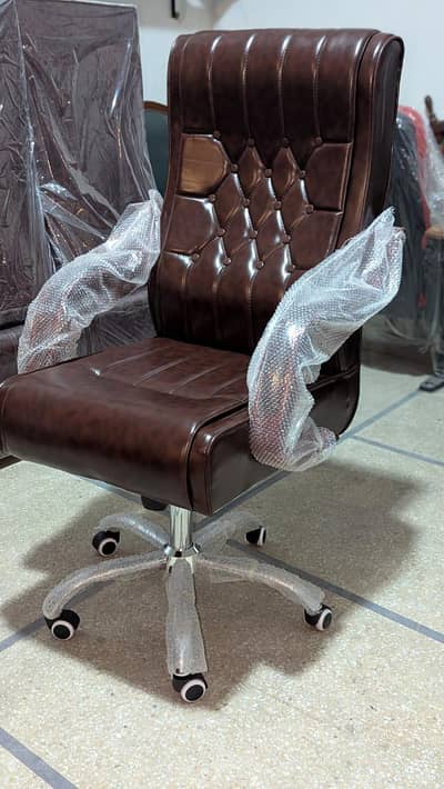 Executive/office/CEO chair free delivery in Lahore