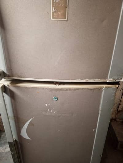 Dawlance refrigerator non inverter