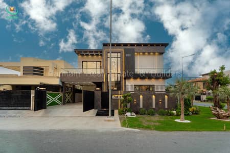 Modern House For Sale at Prime Location Gold Crest Mall Park