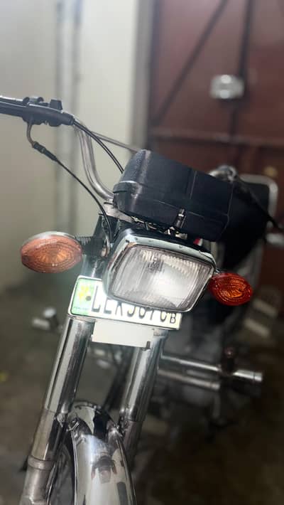 Honda cg 125 2017 model first hand genuine Lahore cantt