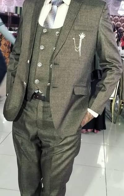 Three Piece Fresh Suit with Tie