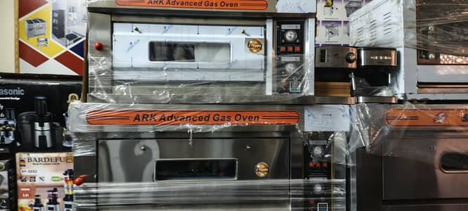 dough mixer/ pizza oven/ panini/ proffer/hot plate/ fryer/ food bags